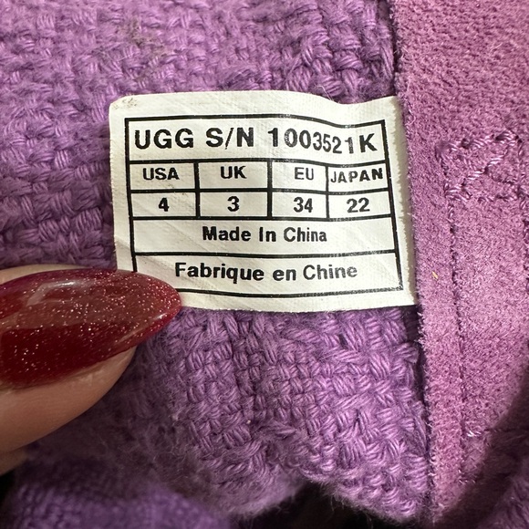 UGG Heirloom Kids Lace Up Boots - Picture 7 of 7